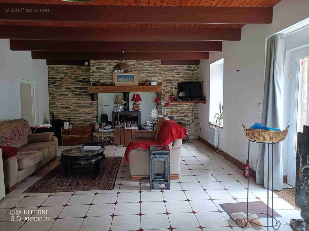 Maison à SAINT-THOIS