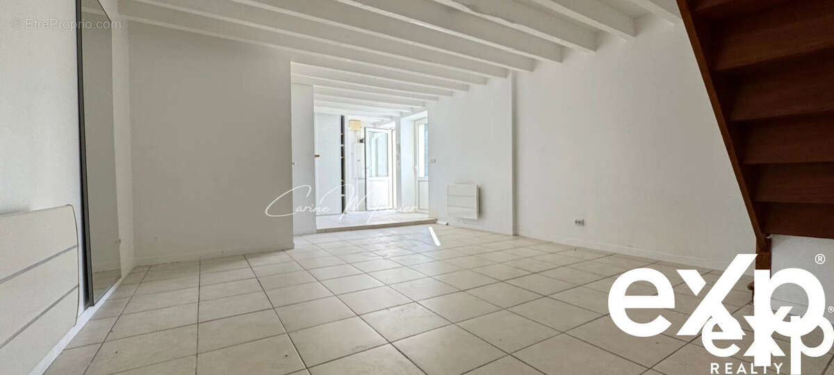 Appartement à LE TREMBLAY-SUR-MAULDRE