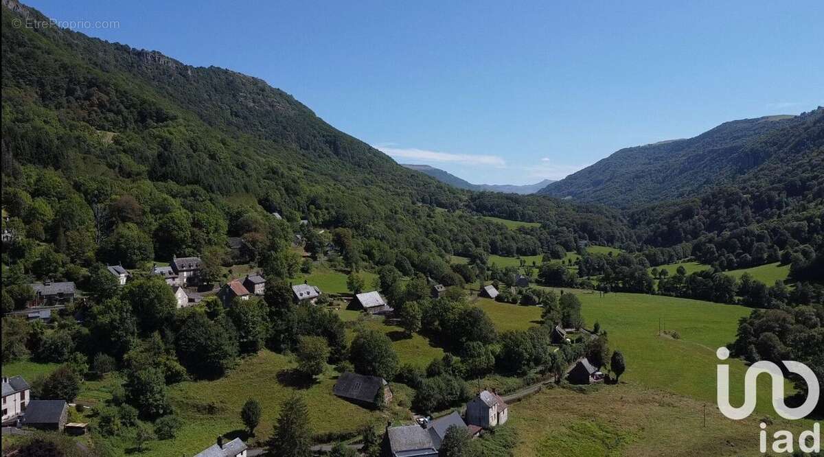 Maison 157 m² à Saint-Vincent-De-Salers  - photo 3