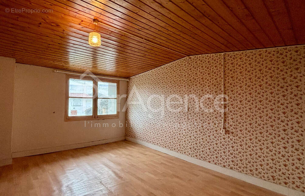 Maison à CORME-ECLUSE