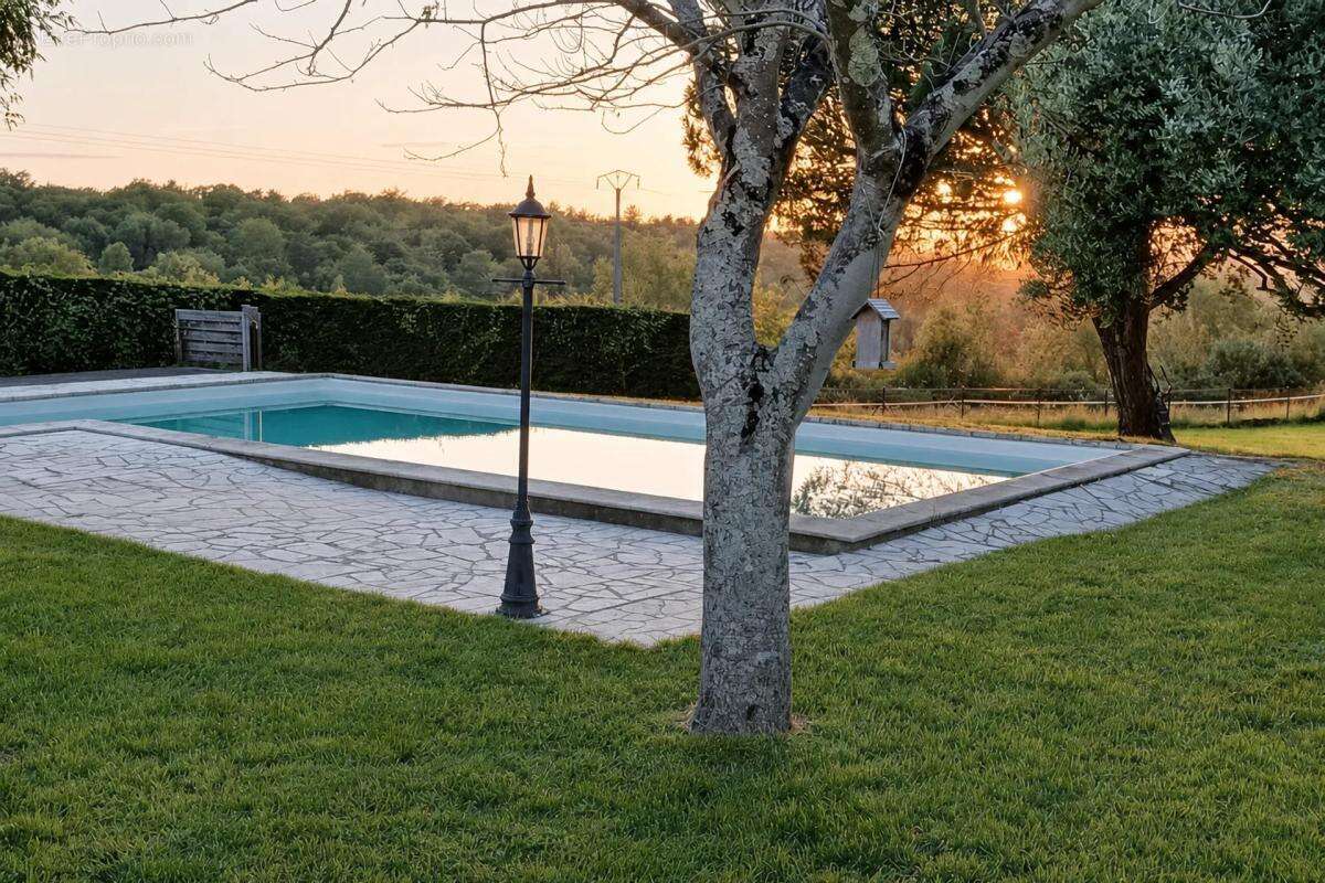 Maison en pierre avec piscine à Gageac-et-Rouillac - photo 23