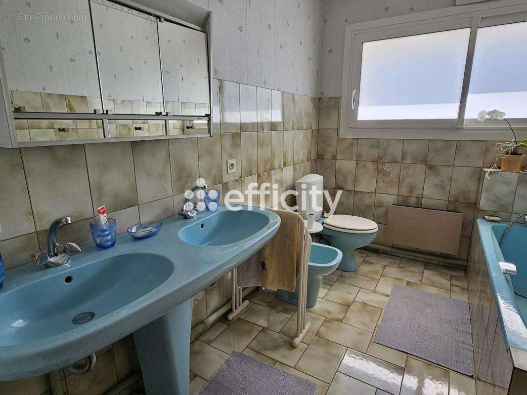 Maison 126 m² à La Rochelle  - photo 17