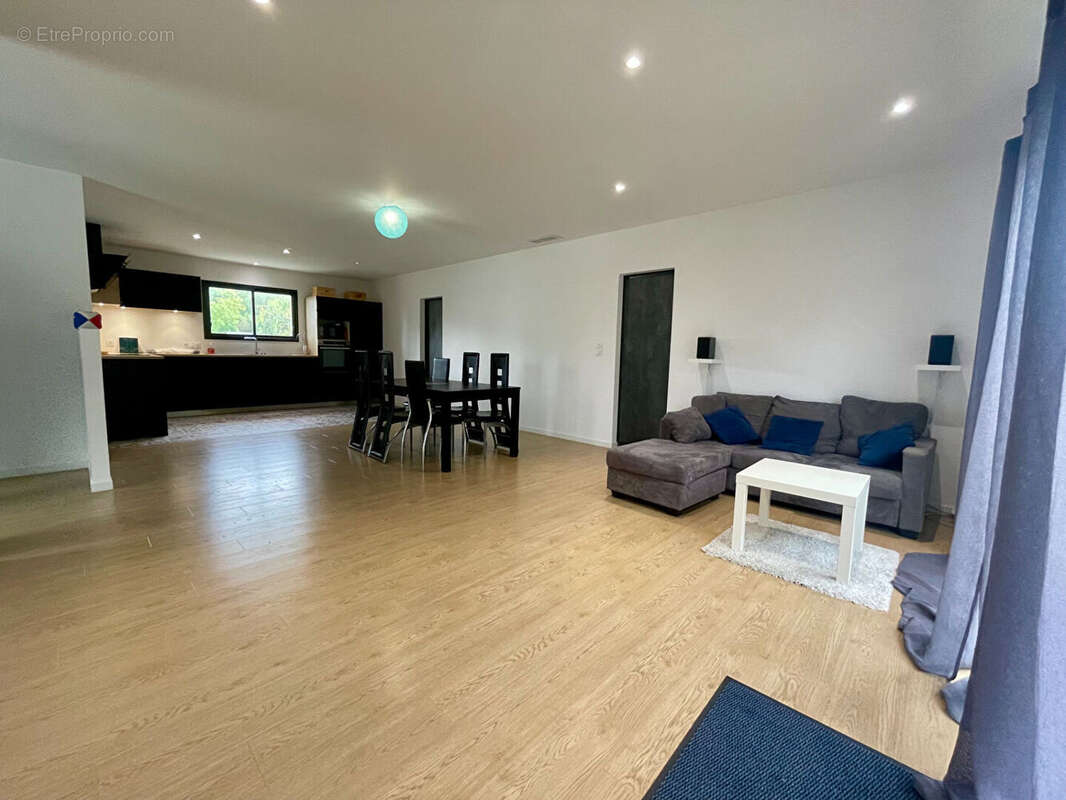 Maison à CASTELNAU-DE-MEDOC