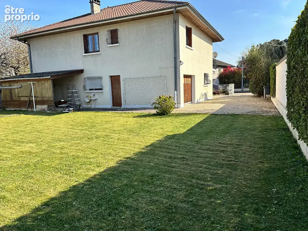 Maison 6 pièces 171 m² à vendre à Bourg-En-Bresse (01000) - photo 3