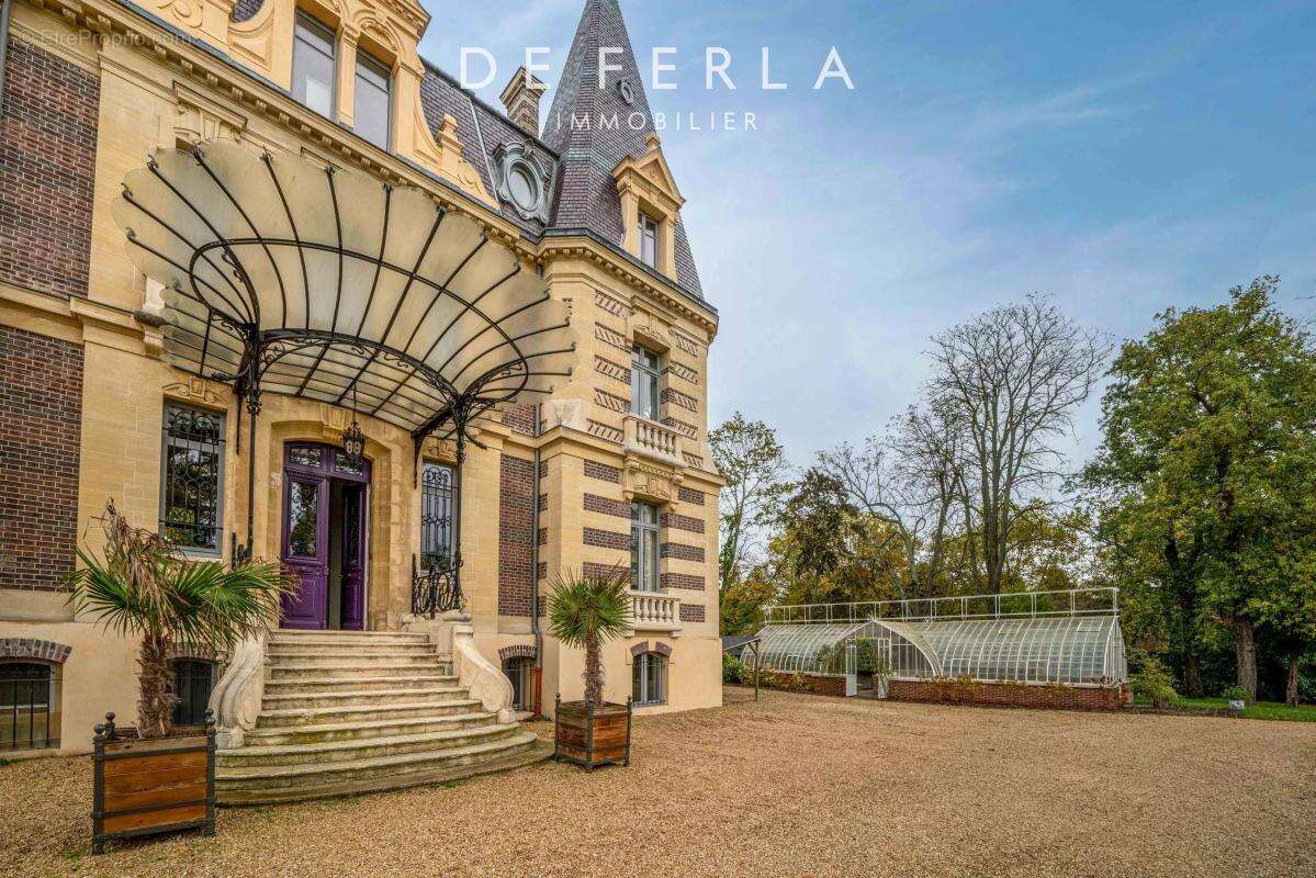 Maison à LE VESINET