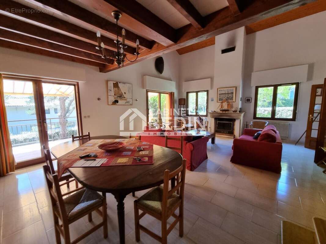 Maison à LE BOUSCAT