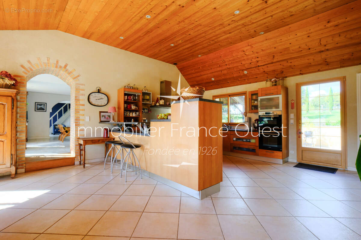 Maison à SABLE-SUR-SARTHE