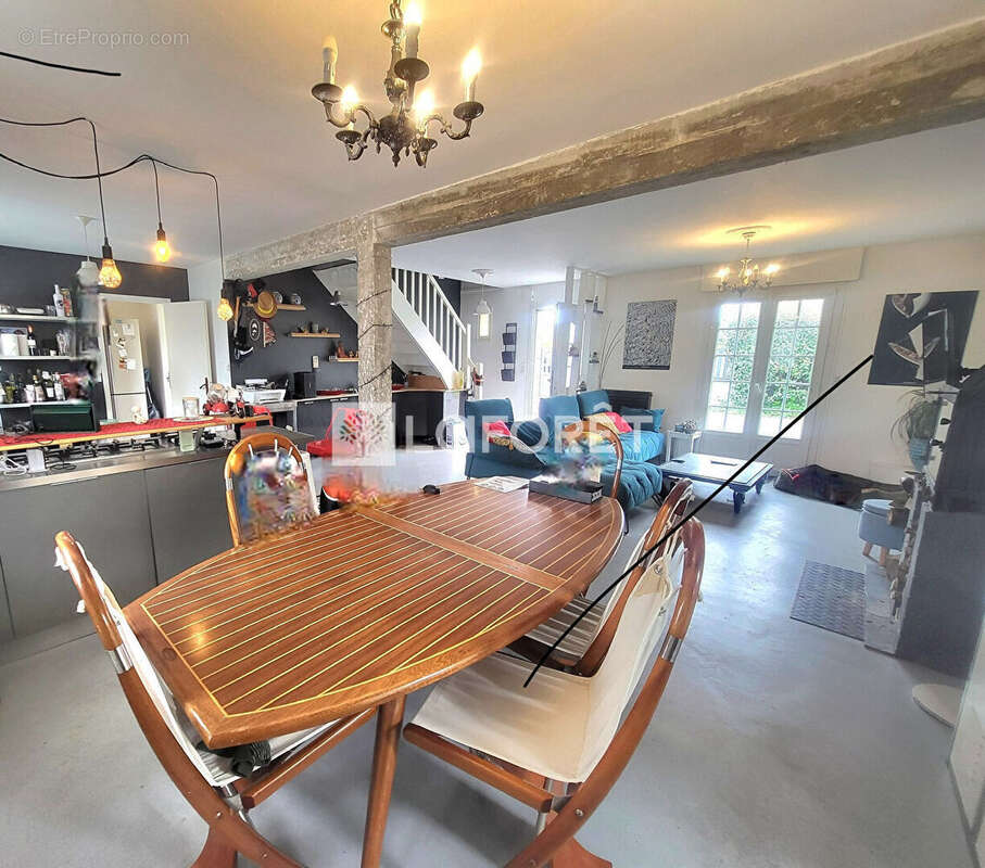 Maison à LE POULIGUEN