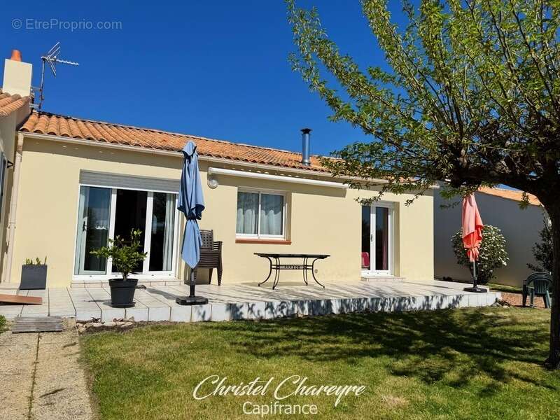 Maison à TALMONT-SAINT-HILAIRE