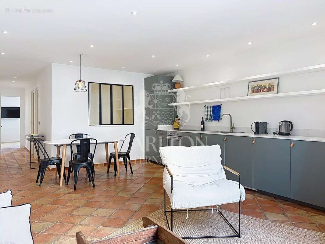 Appartement à SAINT-TROPEZ