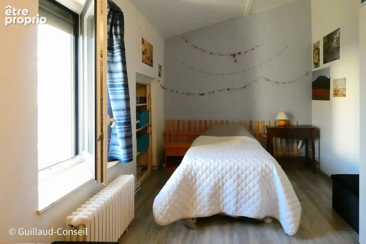 Maison 6 pièces 163 m² à vendre à Reyrieux (01600) - photo 8