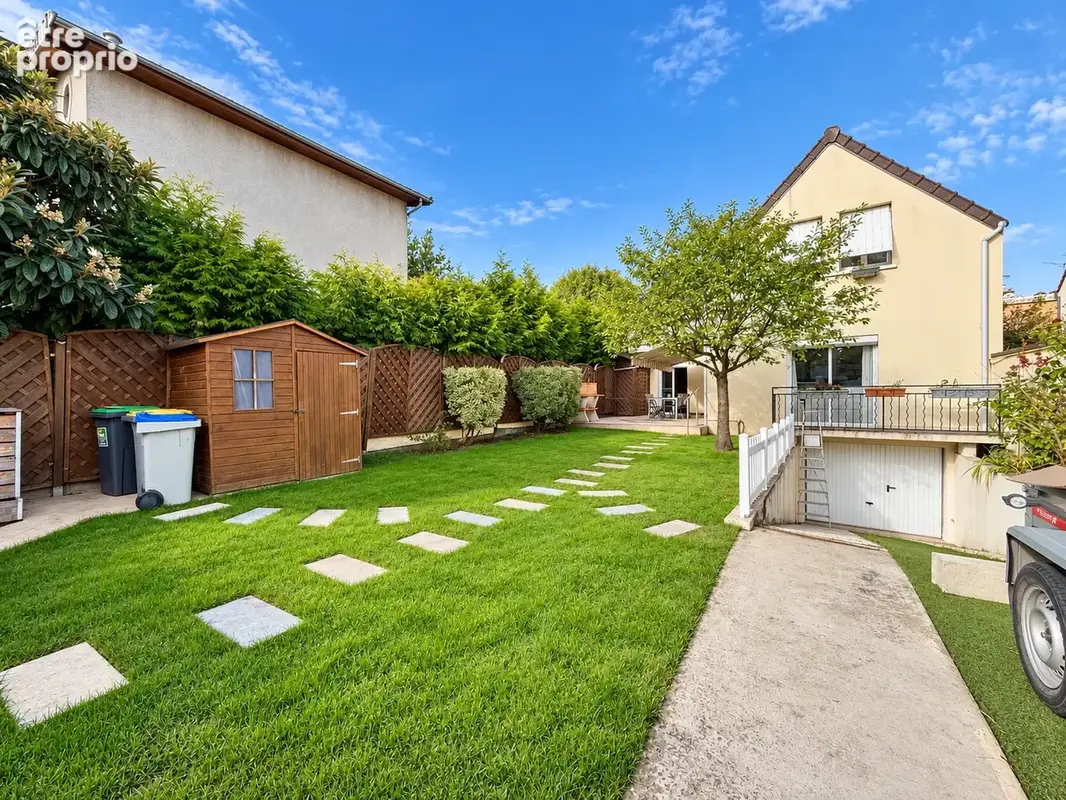 Secteur Cygne d'Enghien  Maison individuelle de 110m2 avec jardin et sous-sol total - photo 1
