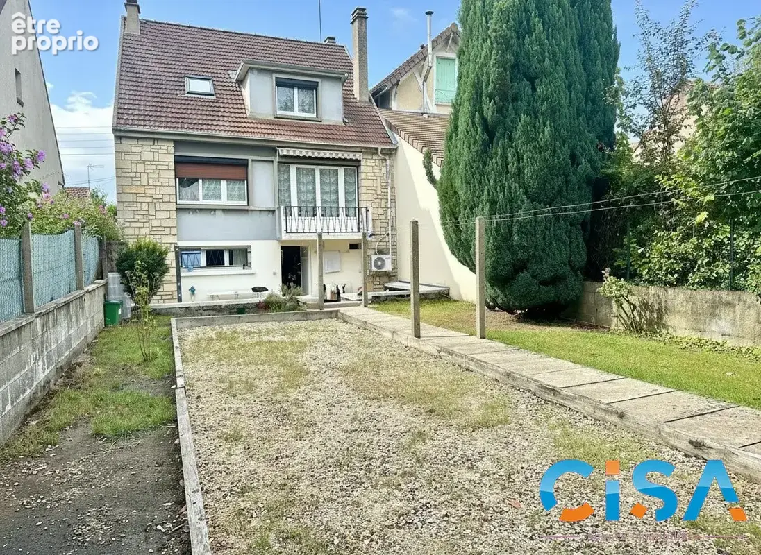 Maison à PERSAN