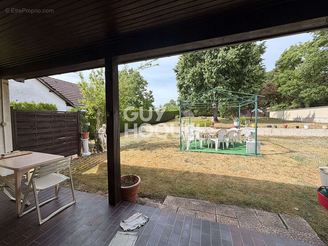 Maison à vendre à Til-Châtel - 6 pièces, 139 m², terrain 1396 m² - photo 10