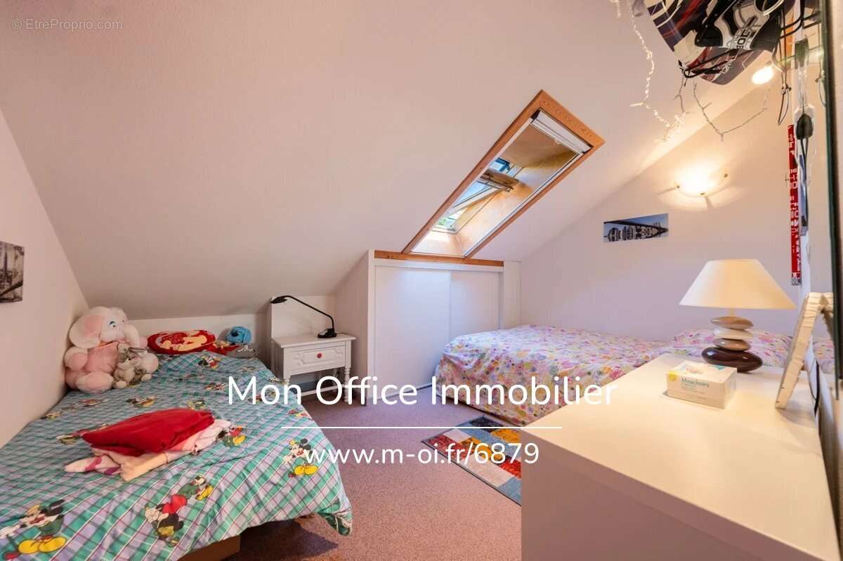 Référence : 6879-MTE - Maison T4 - 145 m² de jardin - proximité Lac - photo 9