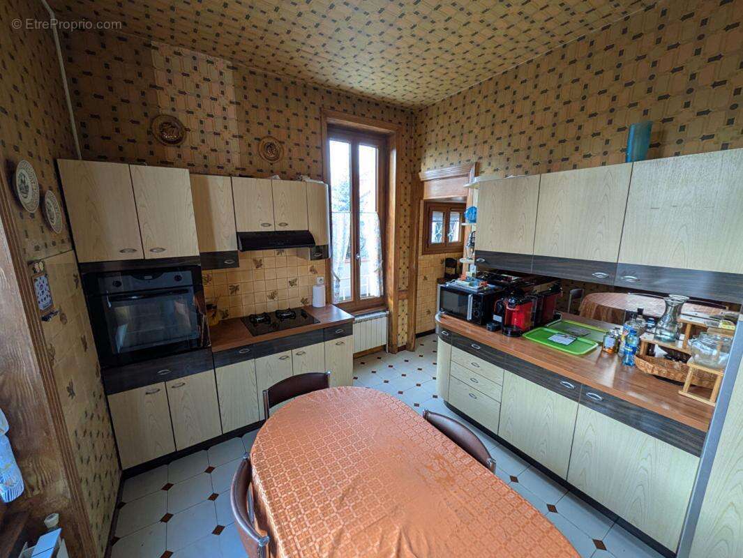 Maison à RIORGES