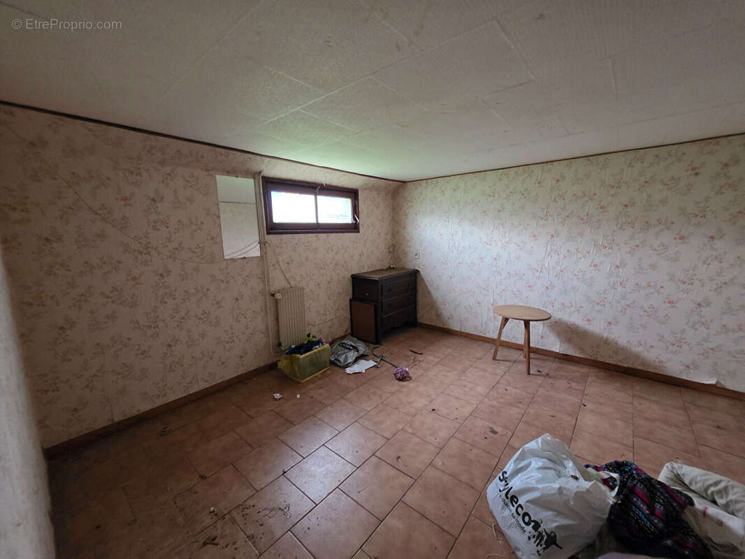 Maison à YZEURES-SUR-CREUSE