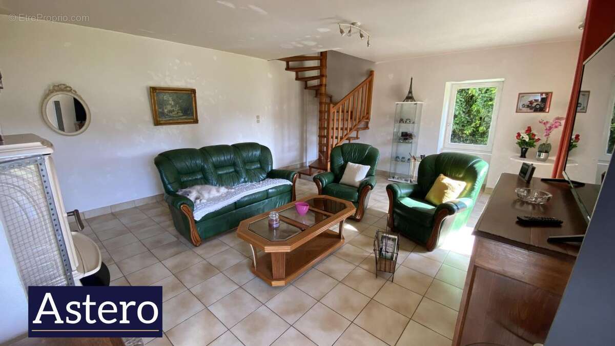 Maison 5 pièces 123 m² à Langoëlan – 3 hectares avec dépendances et possibilité d’extension foncière - photo 5