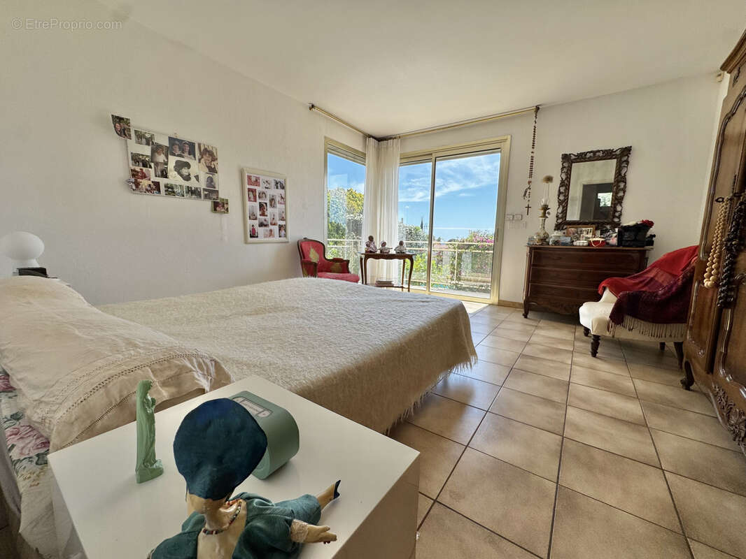 Maison à CARQUEIRANNE