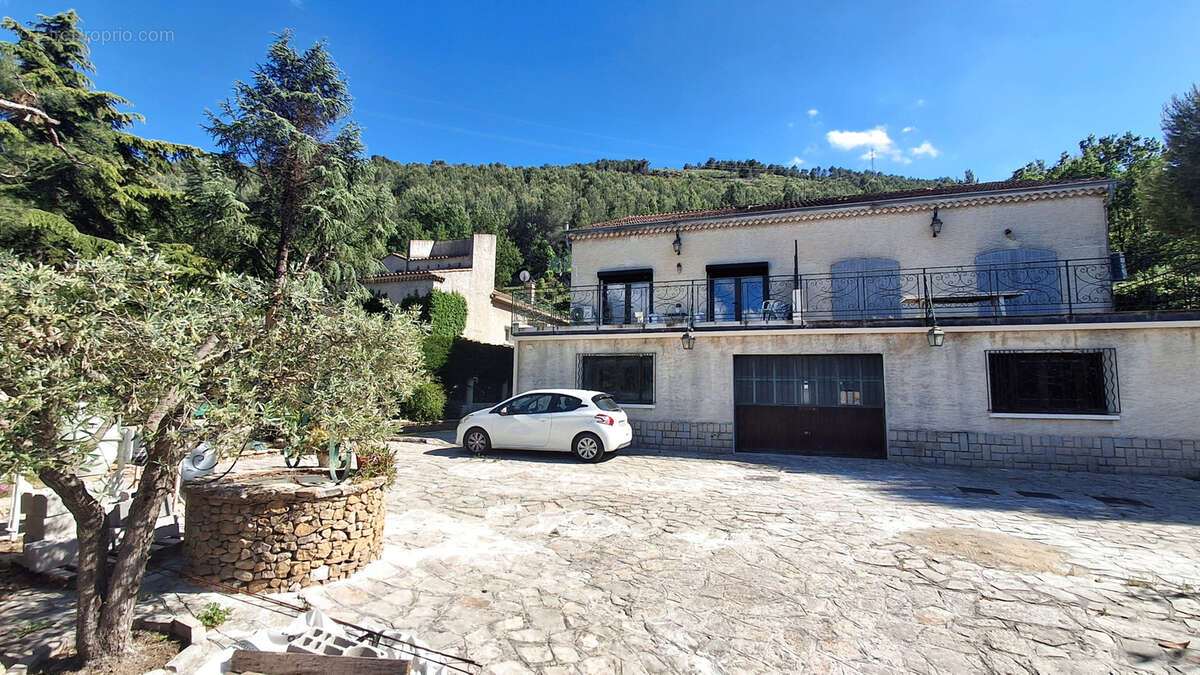 Maison à AUBAGNE