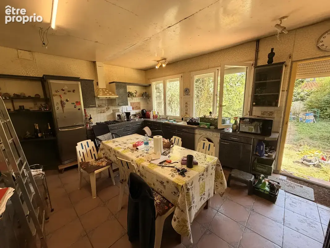 Maison avec jardin, dépendance, garage - photo 9