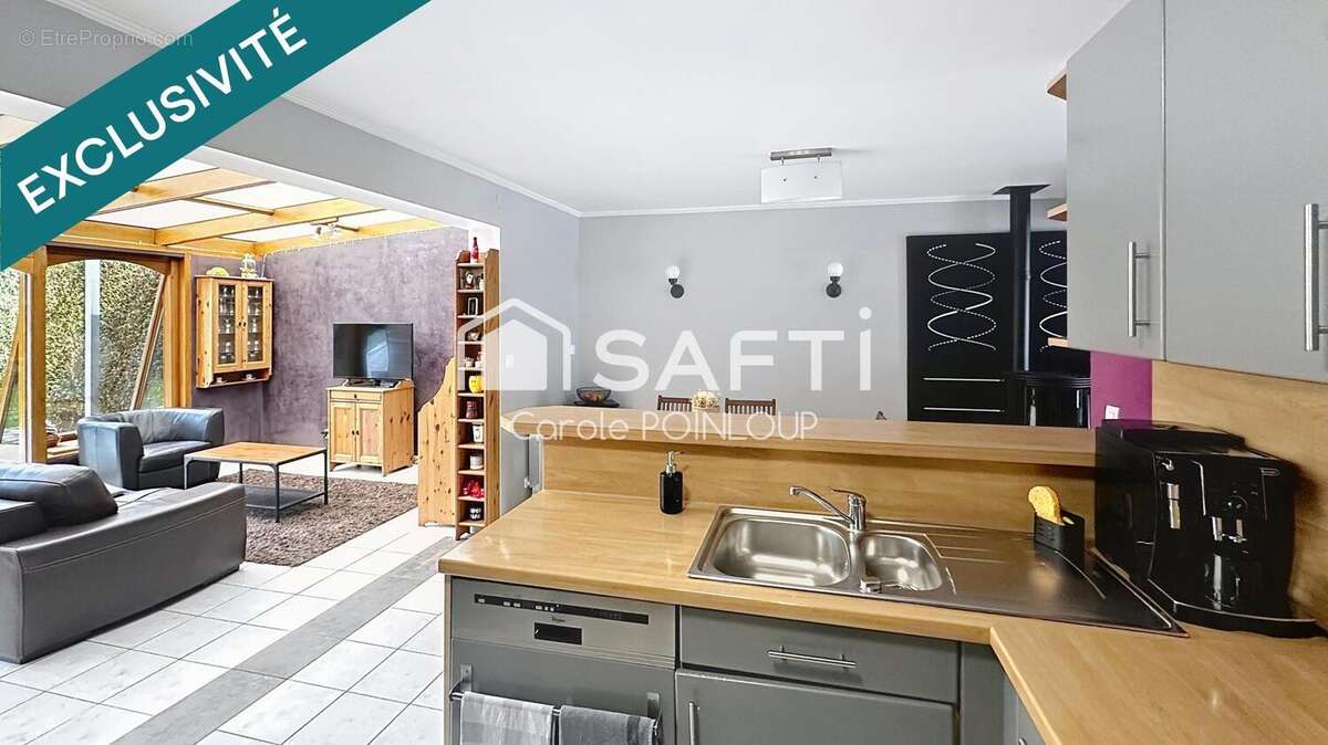 Photo 2 - Maison à OZOIR-LA-FERRIERE