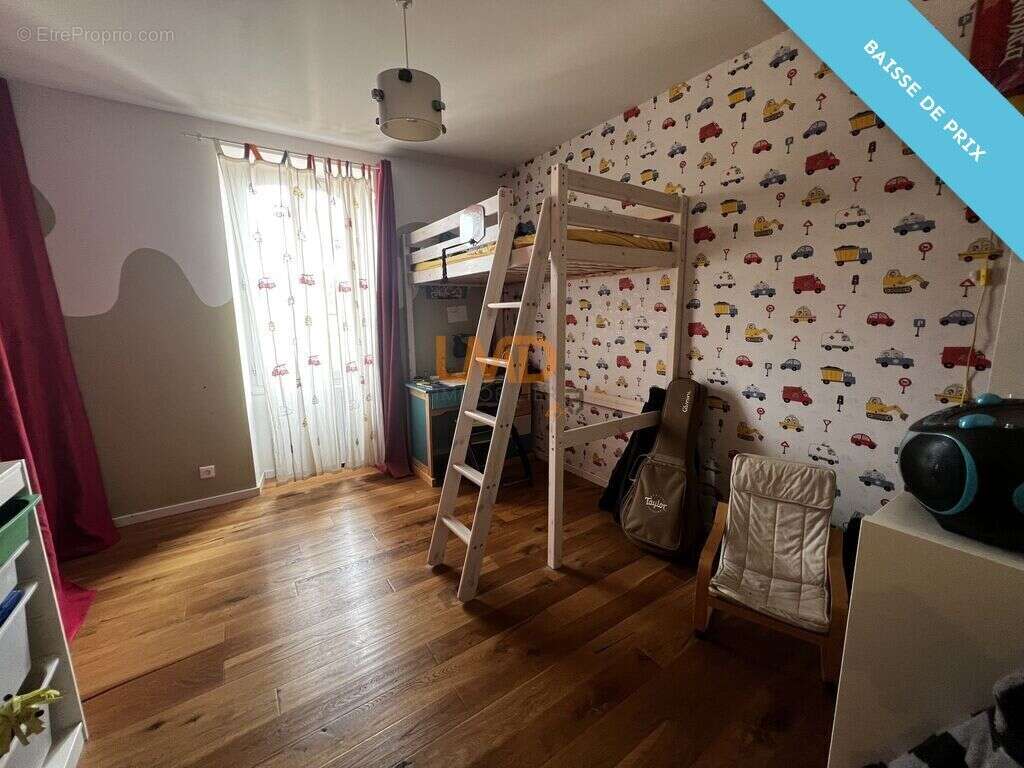 Maison à DECAZEVILLE