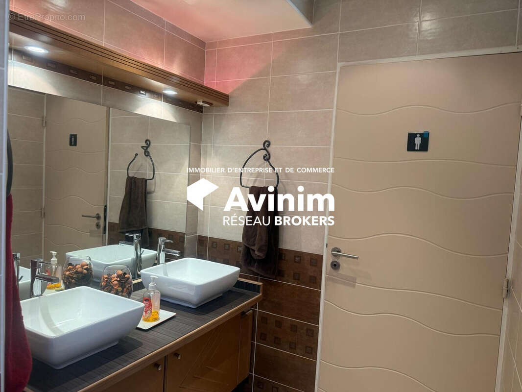 Commerce à MERY-SUR-OISE