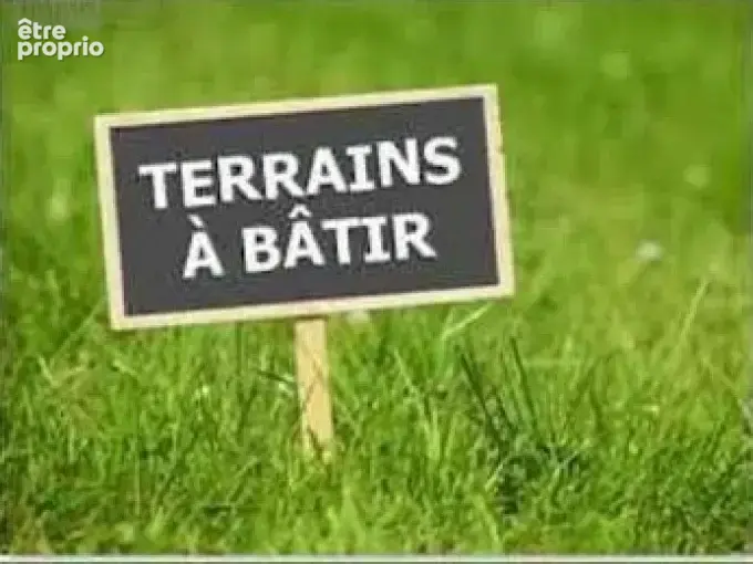 Terrain à CHARGE