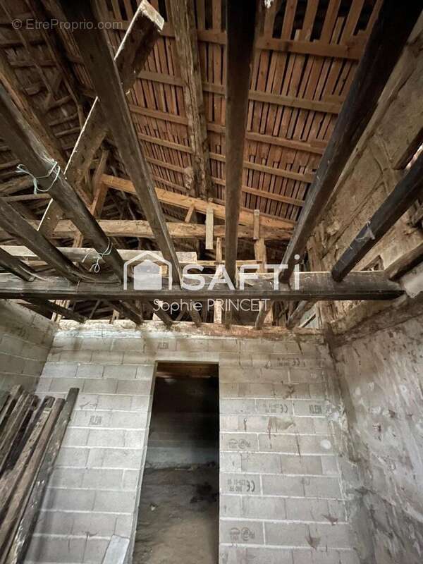 Photo 8 - Maison à LE VIEIL-DAMPIERRE