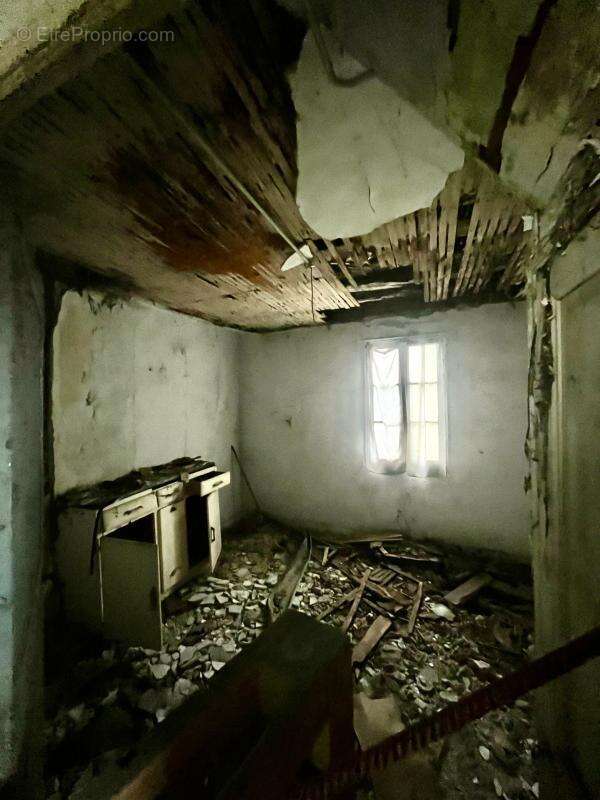 Maison à TERRASSON-LAVILLEDIEU