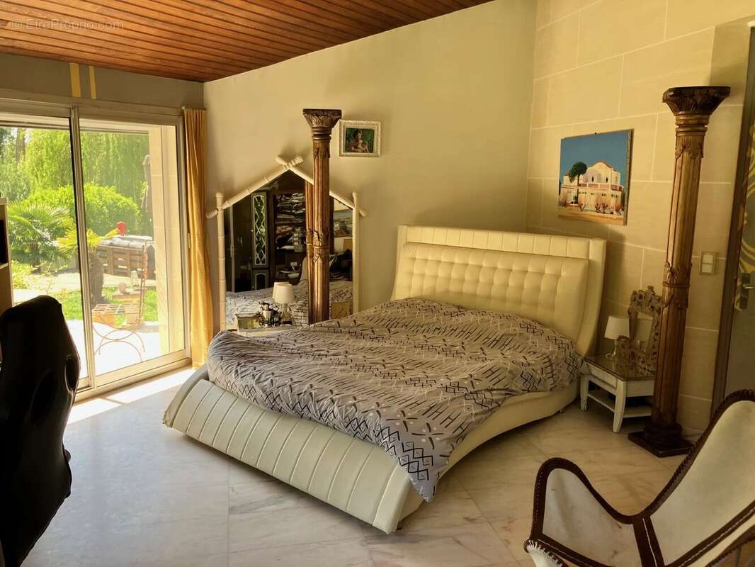 Maison à MONTFORT-L'AMAURY