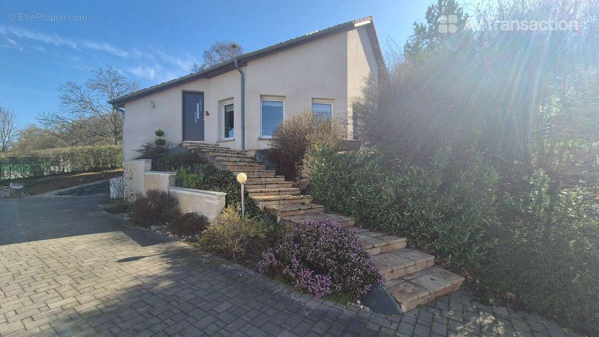 Maison à CHAMPIGNEULLES