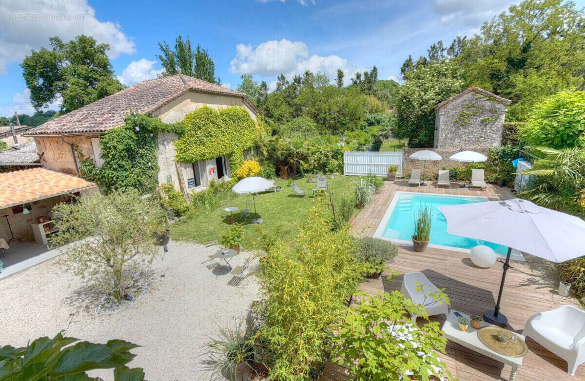 Maison à CASTELJALOUX