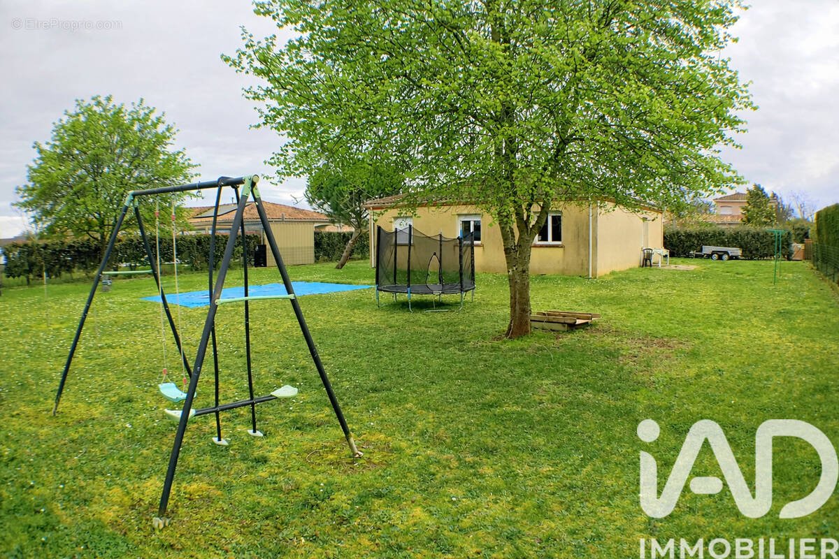 Photo 1 - Maison à BRESSOLS