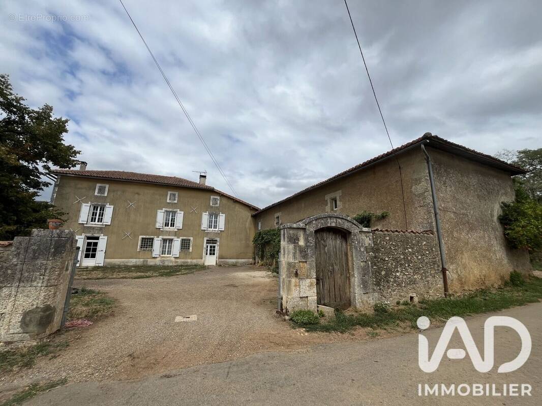 Photo 1 - Maison à VITRAC-SAINT-VINCENT