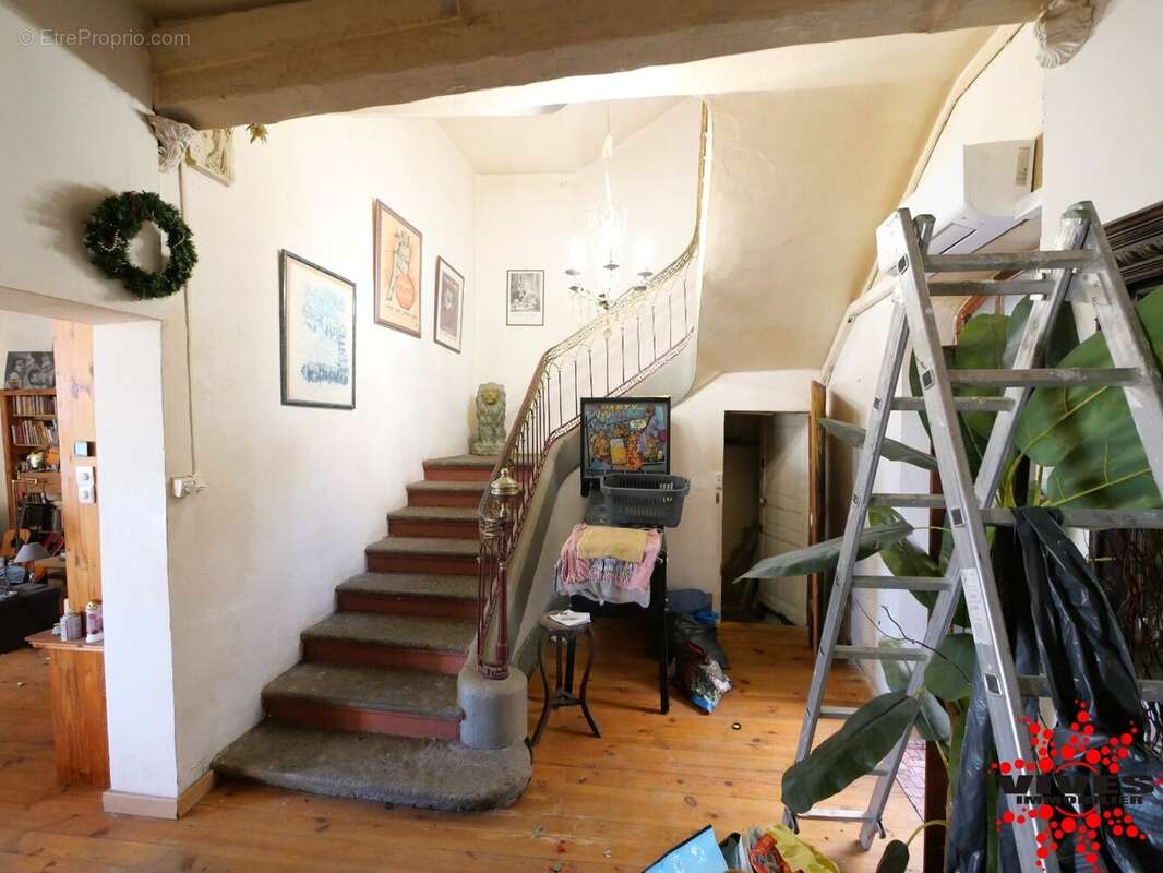RARE À SERVIAN  Maison de caractère de 235 m² habitables  529 m² utiles  Fort potentiel ! - photo 5