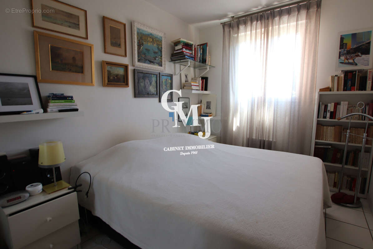 Saint raphael - 3 pieces - 64 m2 - photo 8