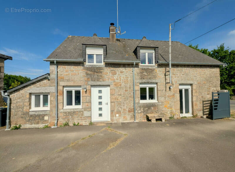 Maison à LOUVIGNE-DU-DESERT