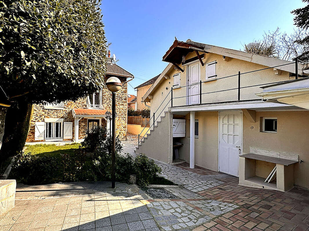 Maison à ERMONT