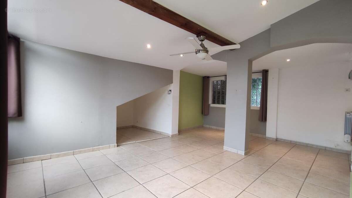 Appartement à LA LONDE-LES-MAURES