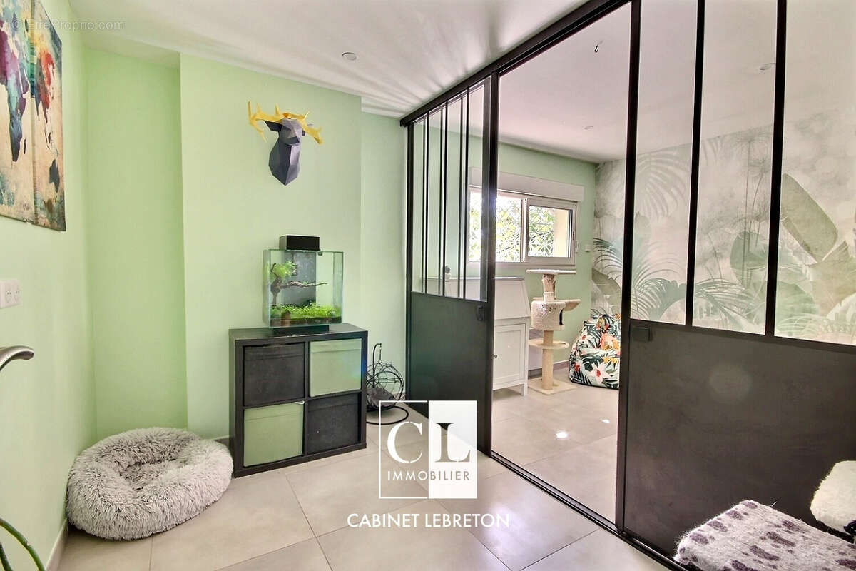 Appartement à MARSEILLE-11E