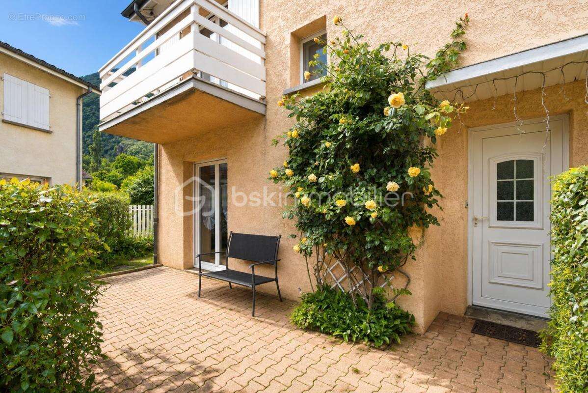 Le péage-de-vizille – maison 4 chambres avec piscine et jardin - photo 10