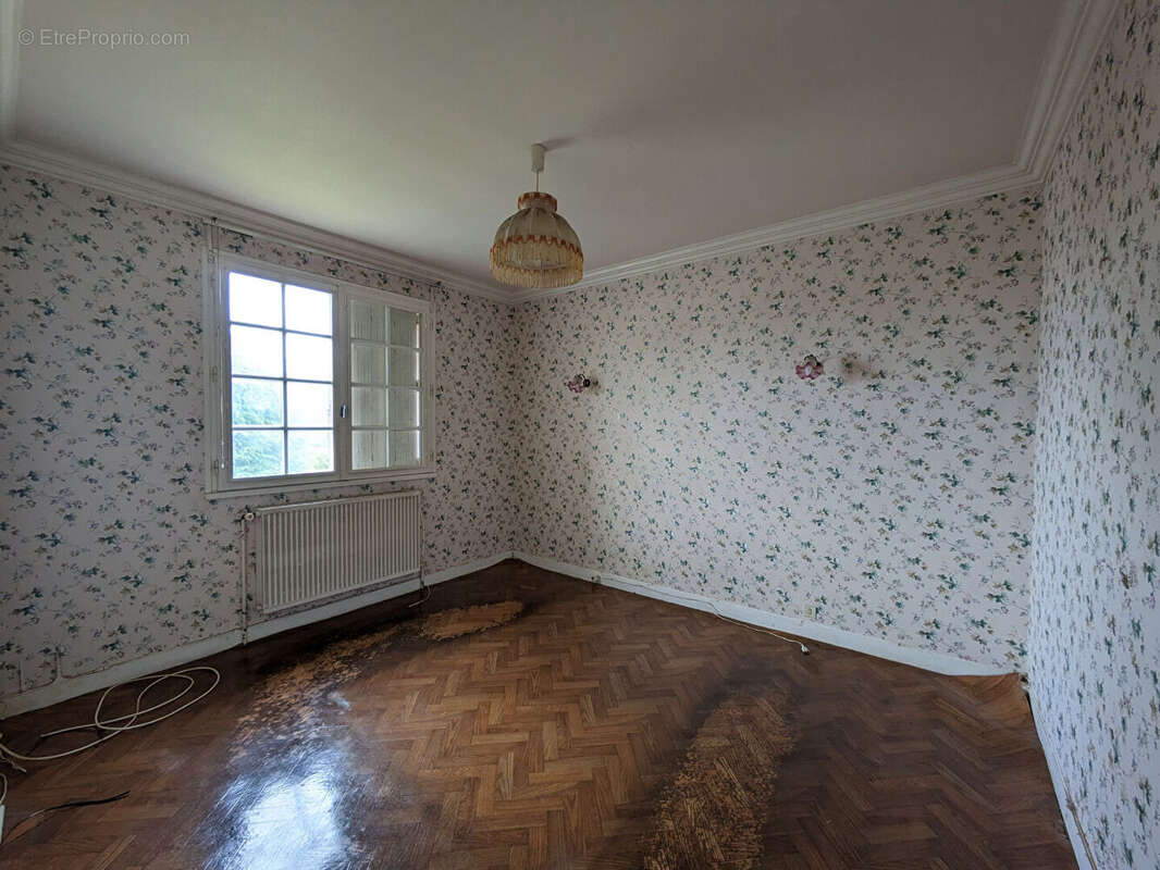 Maison à DOL-DE-BRETAGNE