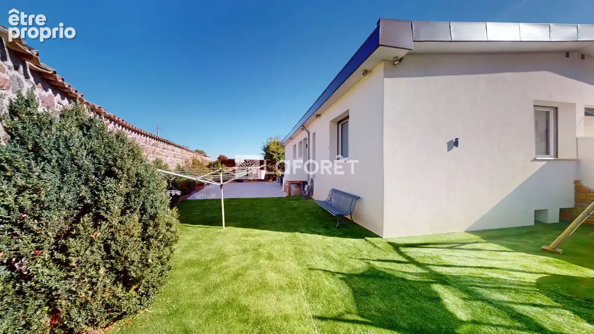 Le PERREON Maison 7 pièces 197.77 m²  - Terrain 1 247m² - photo 4