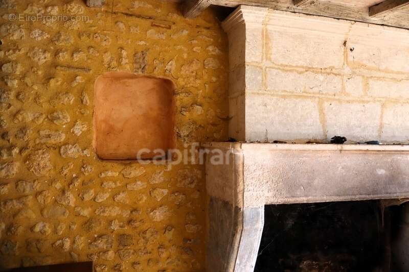 Maison à SAINT-PALAIS-DE-NEGRIGNAC