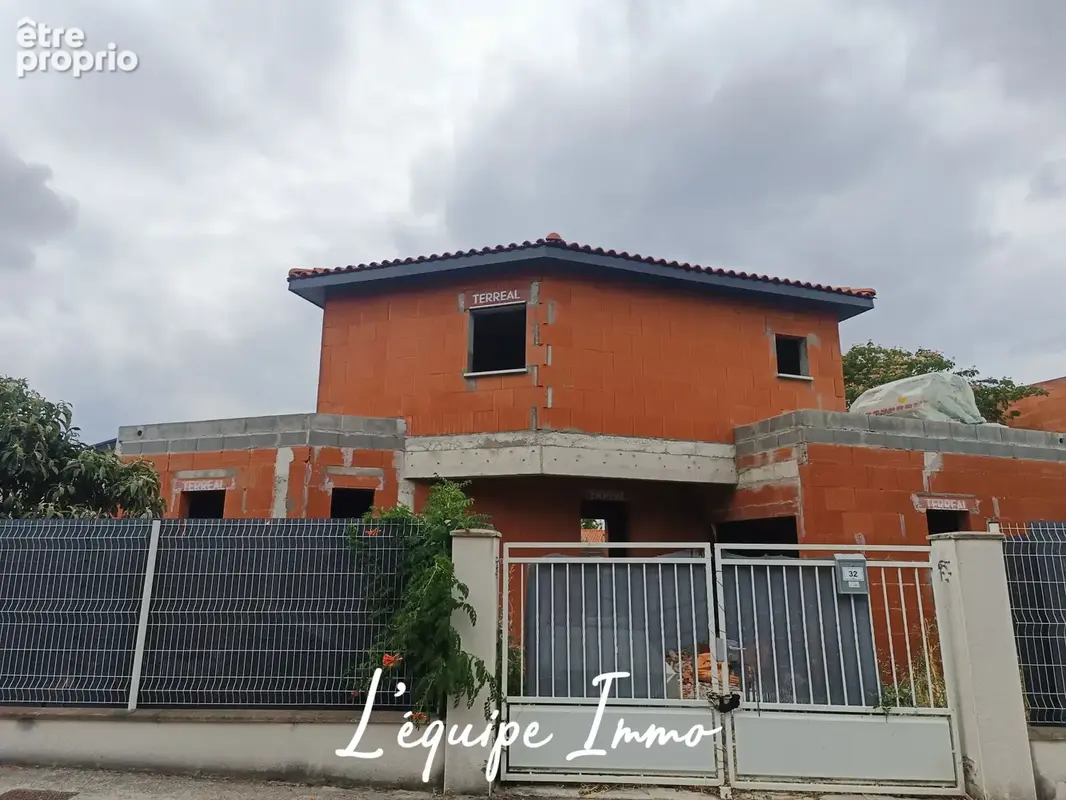 Tournefeuille hyper Centre- Maison neuve T4- 90 m2- Garage-Jardin- - photo 2