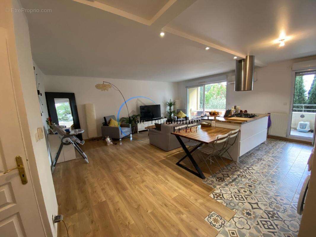 Appartement à MARSEILLE-14E