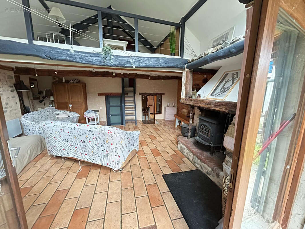 Maison à SAINT-SAUVEUR