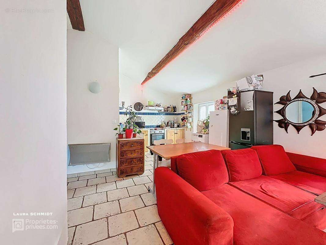 Appartement à FLASSANS-SUR-ISSOLE